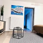Sparrow Apartmens 2 - Vrabcia Ulica 9, * Košice