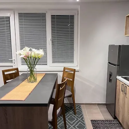 Sparrow Apartmens 2 - Vrabcia Ulica 9, Apartamento Košice