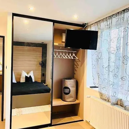 Sparrow Apartmens 2 - Vrabcia Ulica 9, *