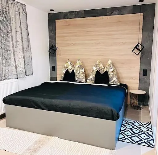 شقة Sparrow Apartmens 2 - Vrabcia Ulica 9, *