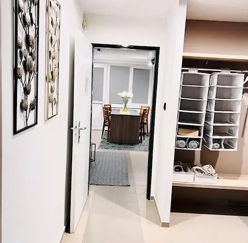 شقة Sparrow Apartmens 2 - Vrabcia Ulica 9,