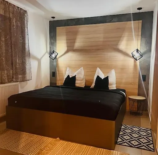 Sparrow Apartmens 2 - Vrabcia Ulica 9, شقة