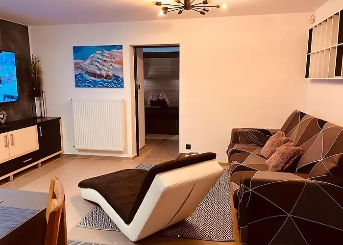 Sparrow Apartmens 2 - Vrabcia Ulica 9, شقة كَشّا