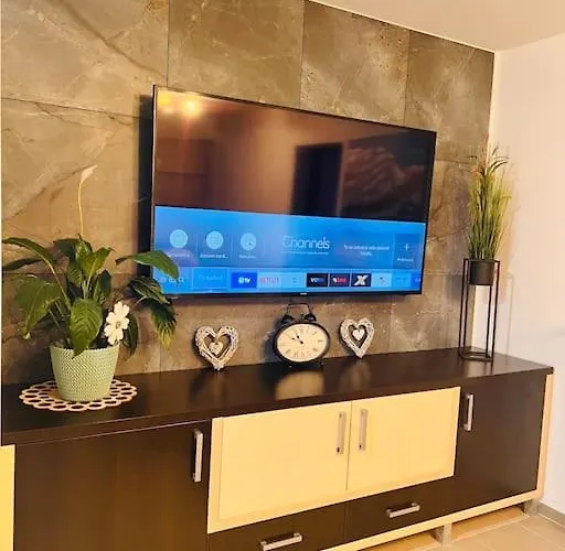 شقة Sparrow Apartmens 2 - Vrabcia Ulica 9,